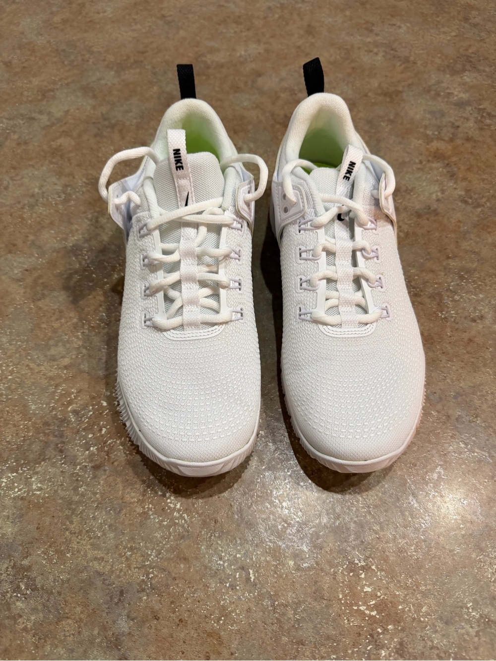 Nike Women's Zoom HyperAce 2
Volleyball Shoes. Size 10